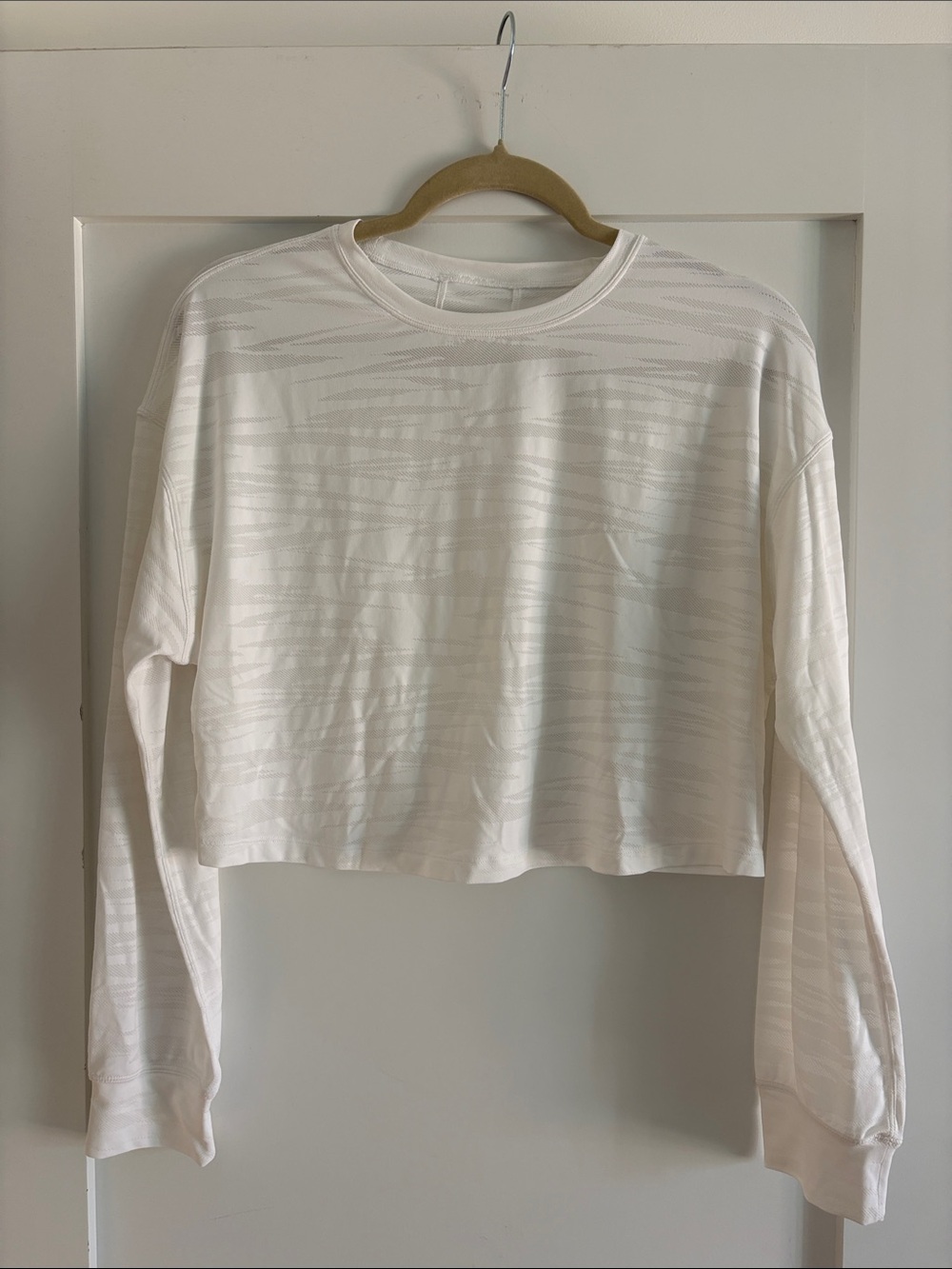 Lululemon long sleeve crop shirt